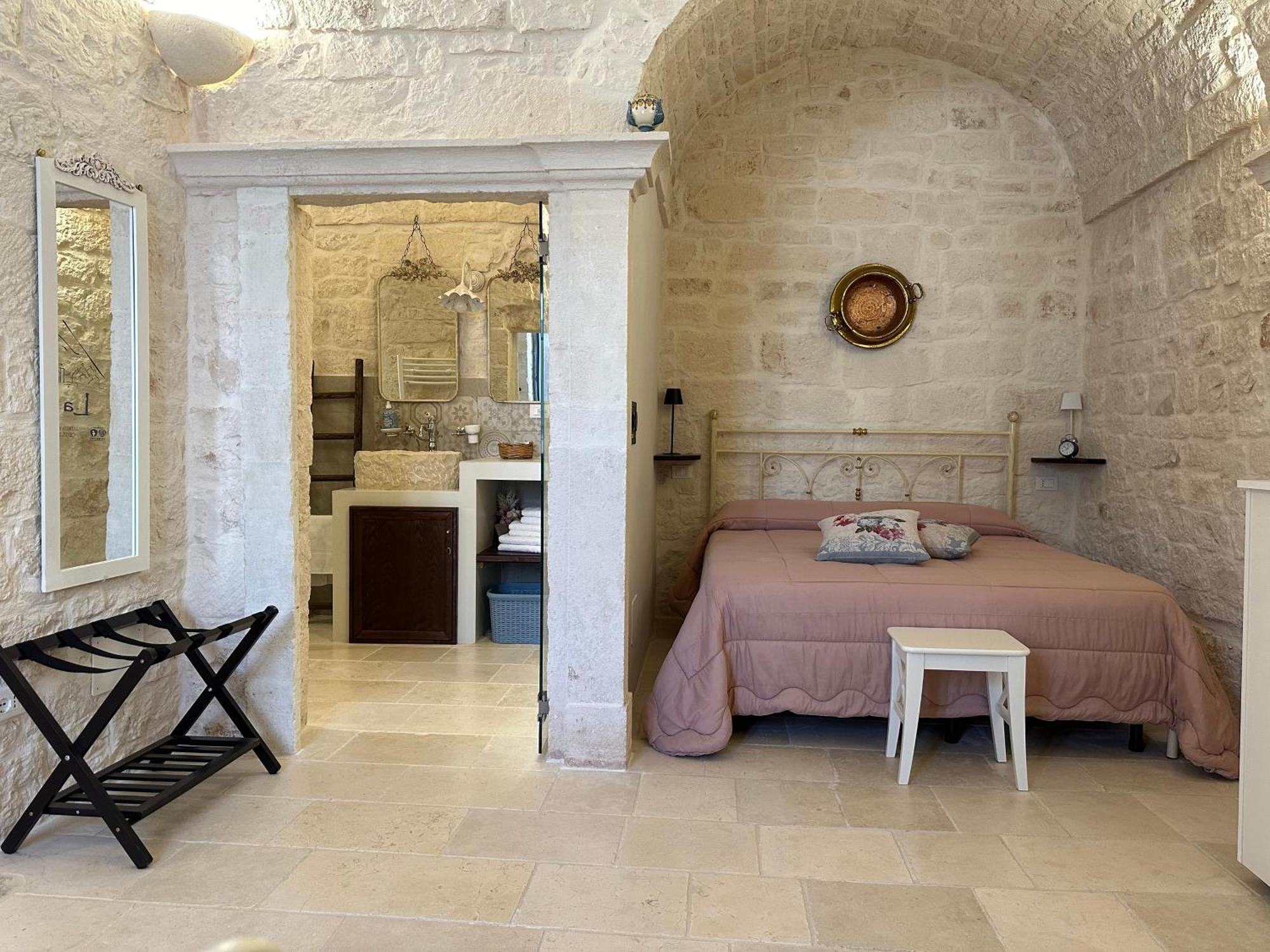 Suite La Petra Ceglie Messapica Extérieur photo